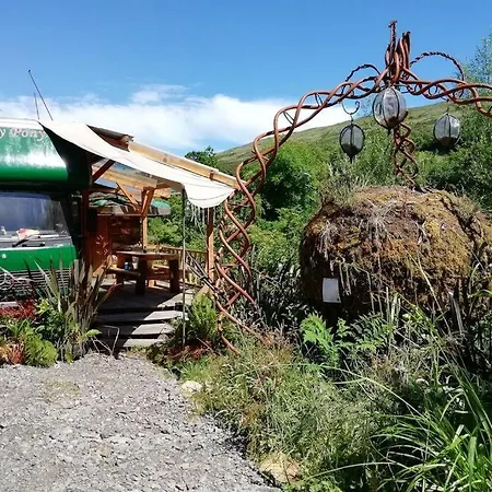 Truck & Pod Creative Nature Retreat. * Bantry